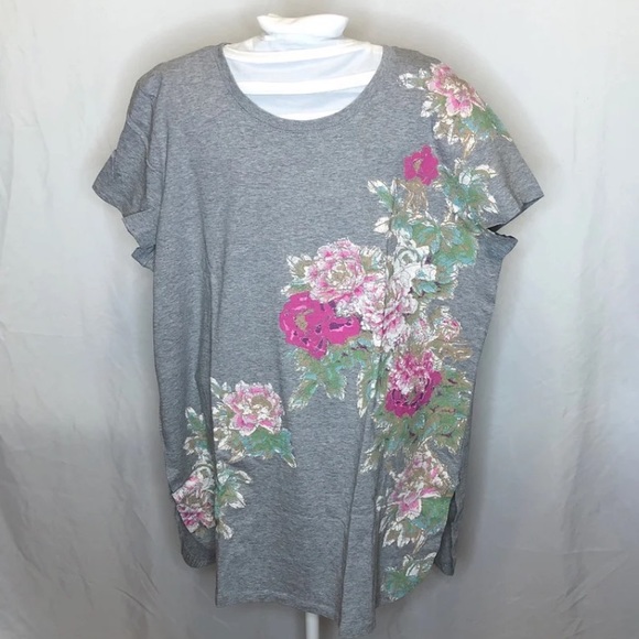 Saturday Market Tops - Grey, short sleeve Saturday Market Tee